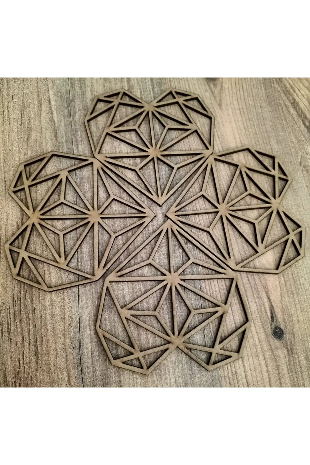 Dekoratif Kalpli Ham Ahşap Sunumluk Bardak Altlığı 10x10cm 4 Adet