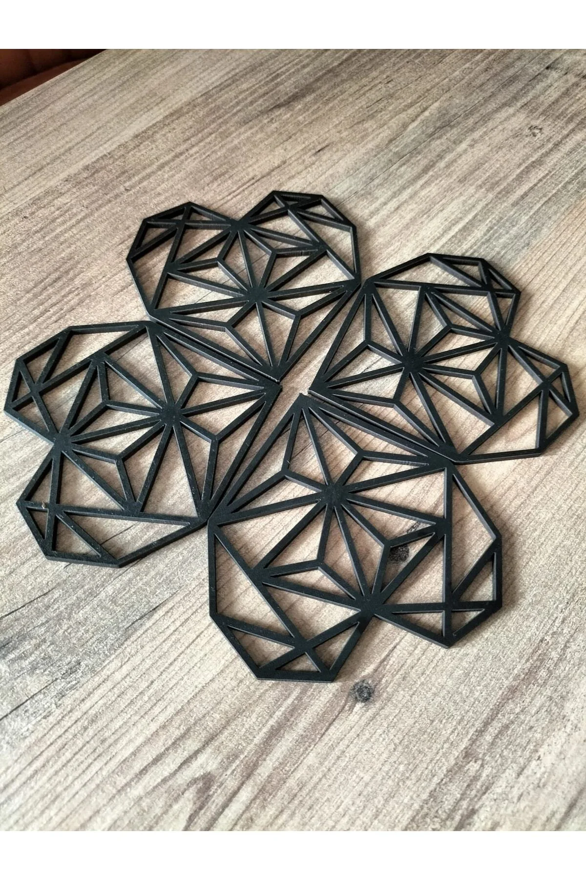Dekoratif Kalpli Siyah Ahşap Sunumluk Bardak Altlığı 10x10cm 4 Ad