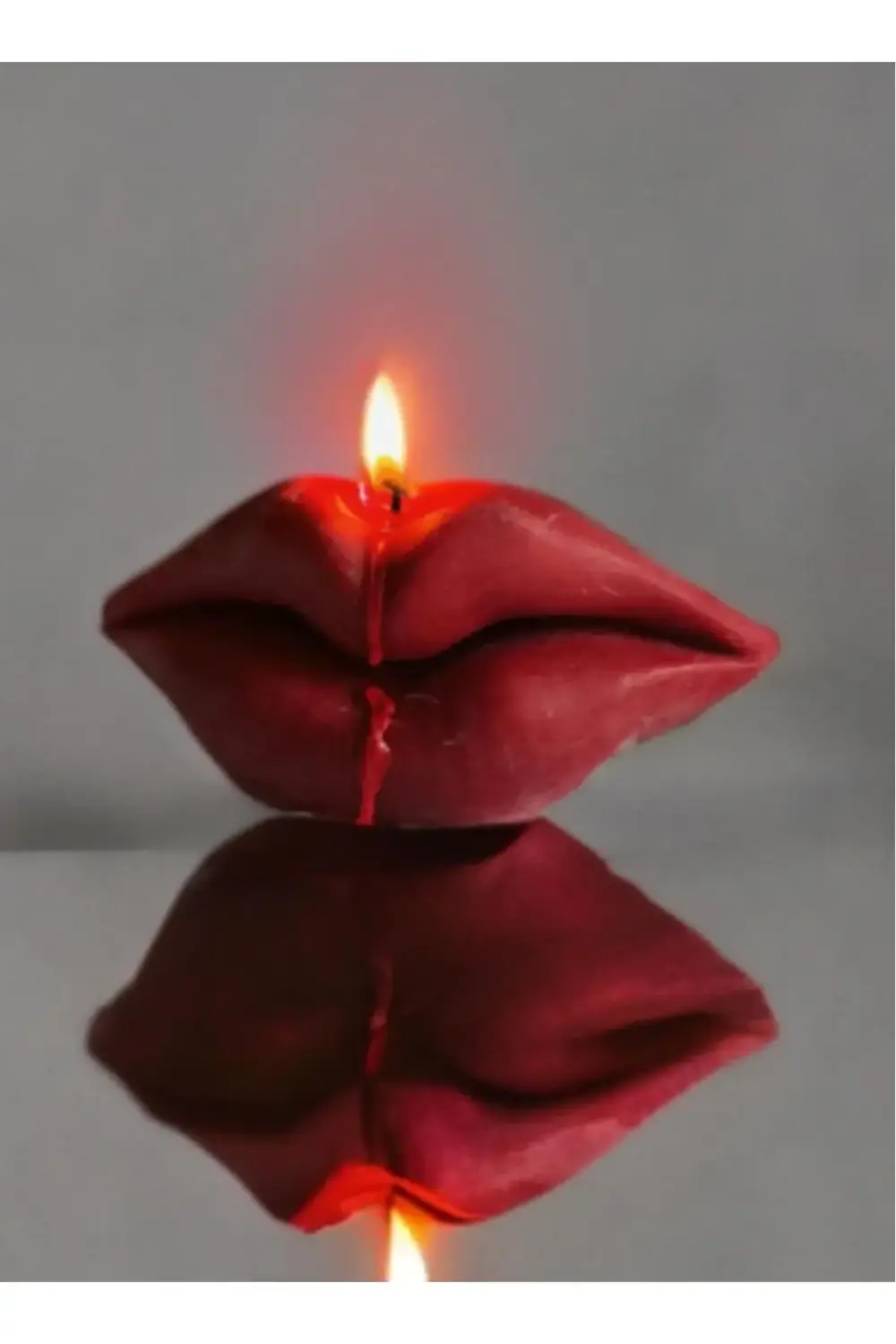 dekoratif kırmızı dudak öpücük şeklinde mum