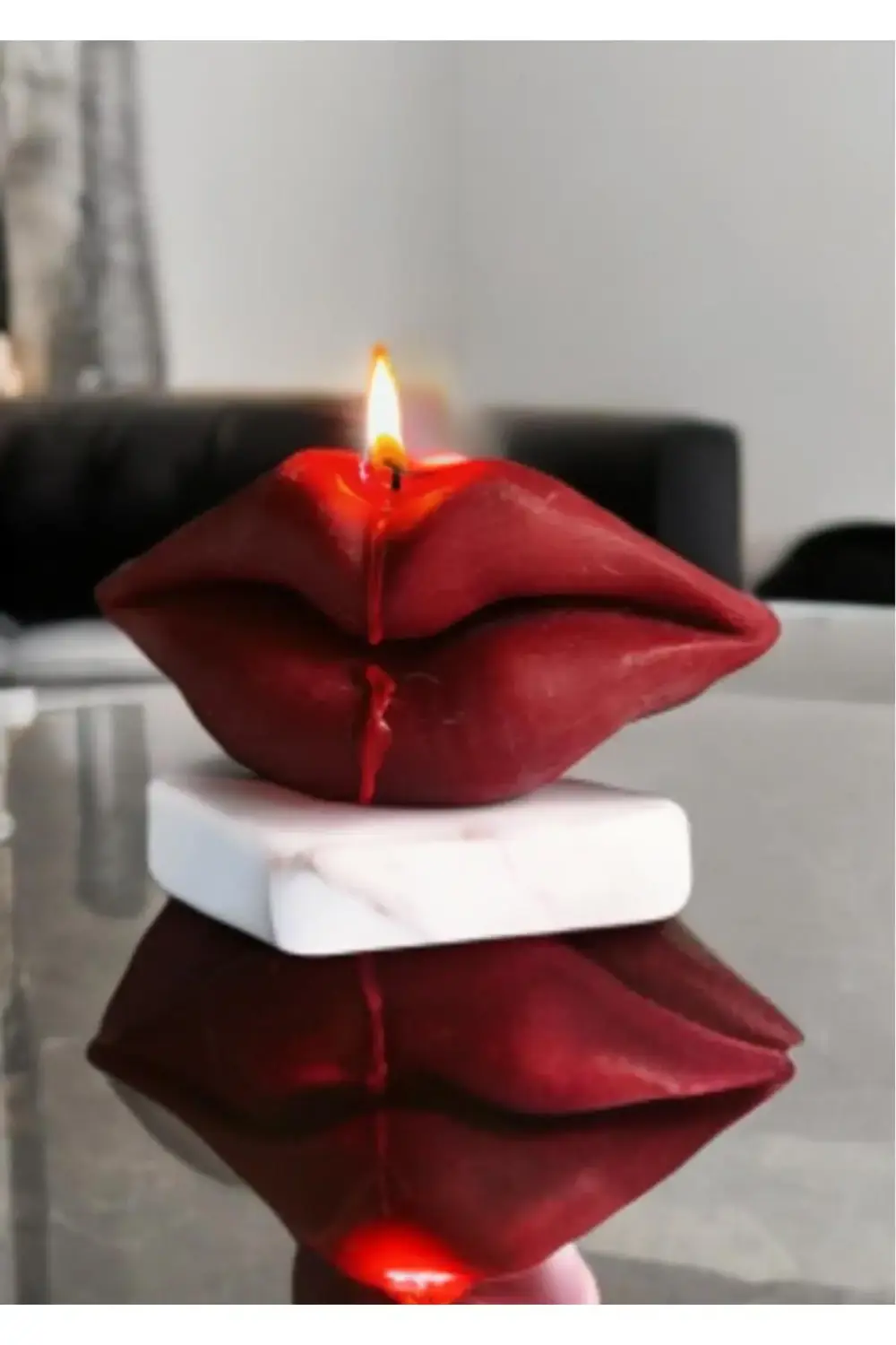 dekoratif kırmızı dudak öpücük şeklinde mum