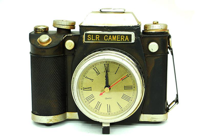 İhtiyaçavm Dekoratif Metal Fotoğraf Makinesi Saatli Vintage Masa Saati