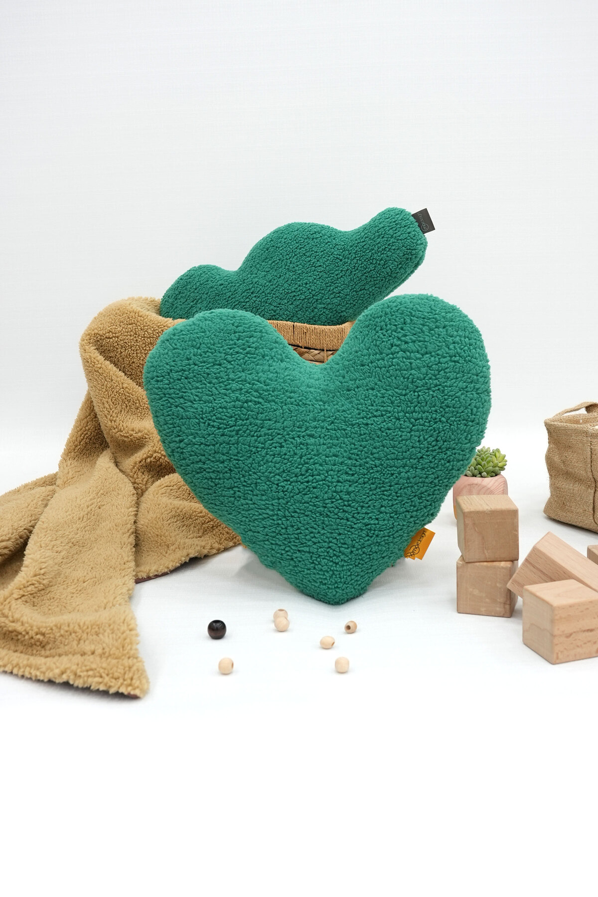 Mordesign Dekoratif Peluş Yastık, Teddy Kumaş Kalp Yastık, Süper Yumuşak Ka