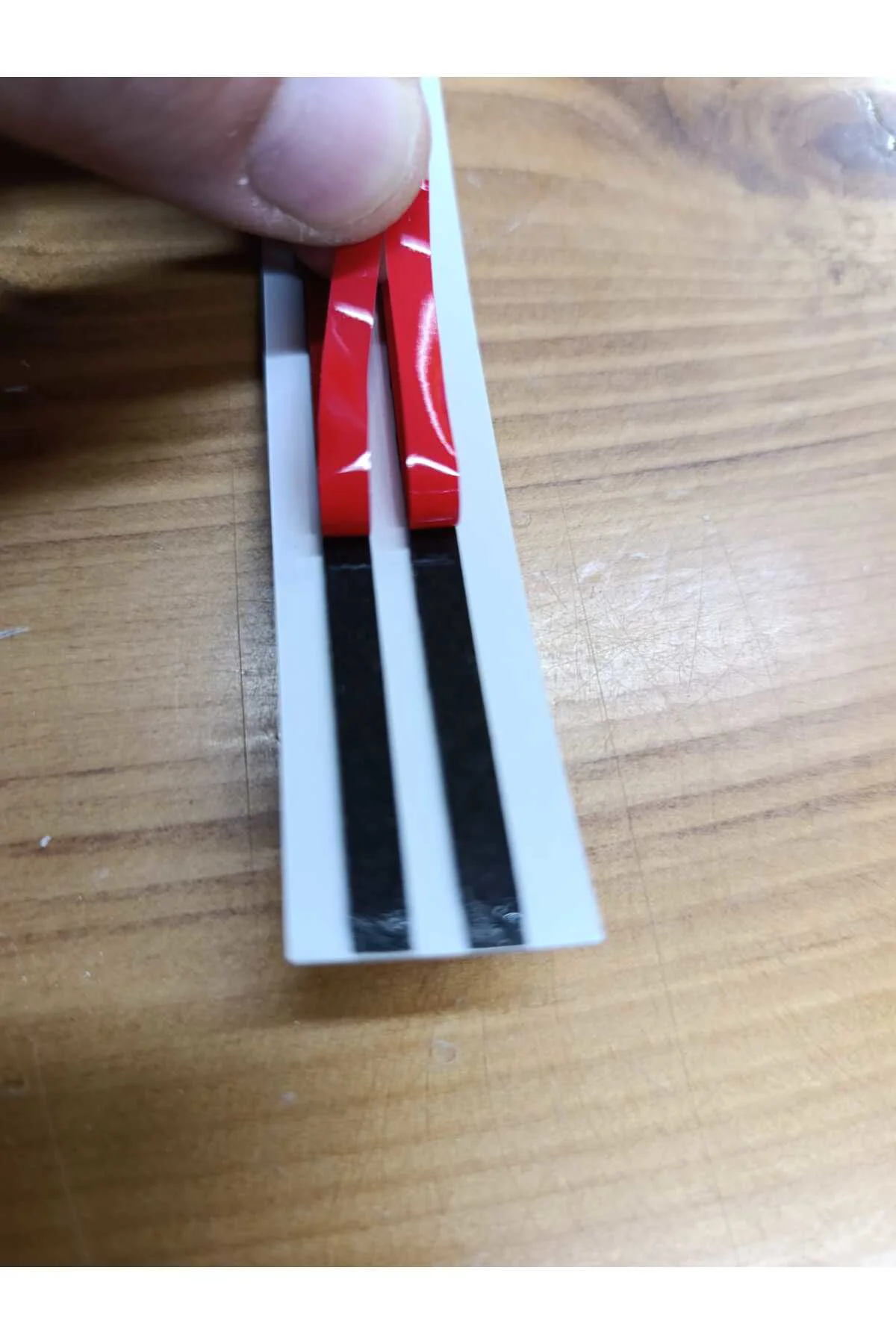 Dekoratif Şerit Ayna Pleksi Duvar Süsü 4 cm x 100cm ( Yapışkanlı 