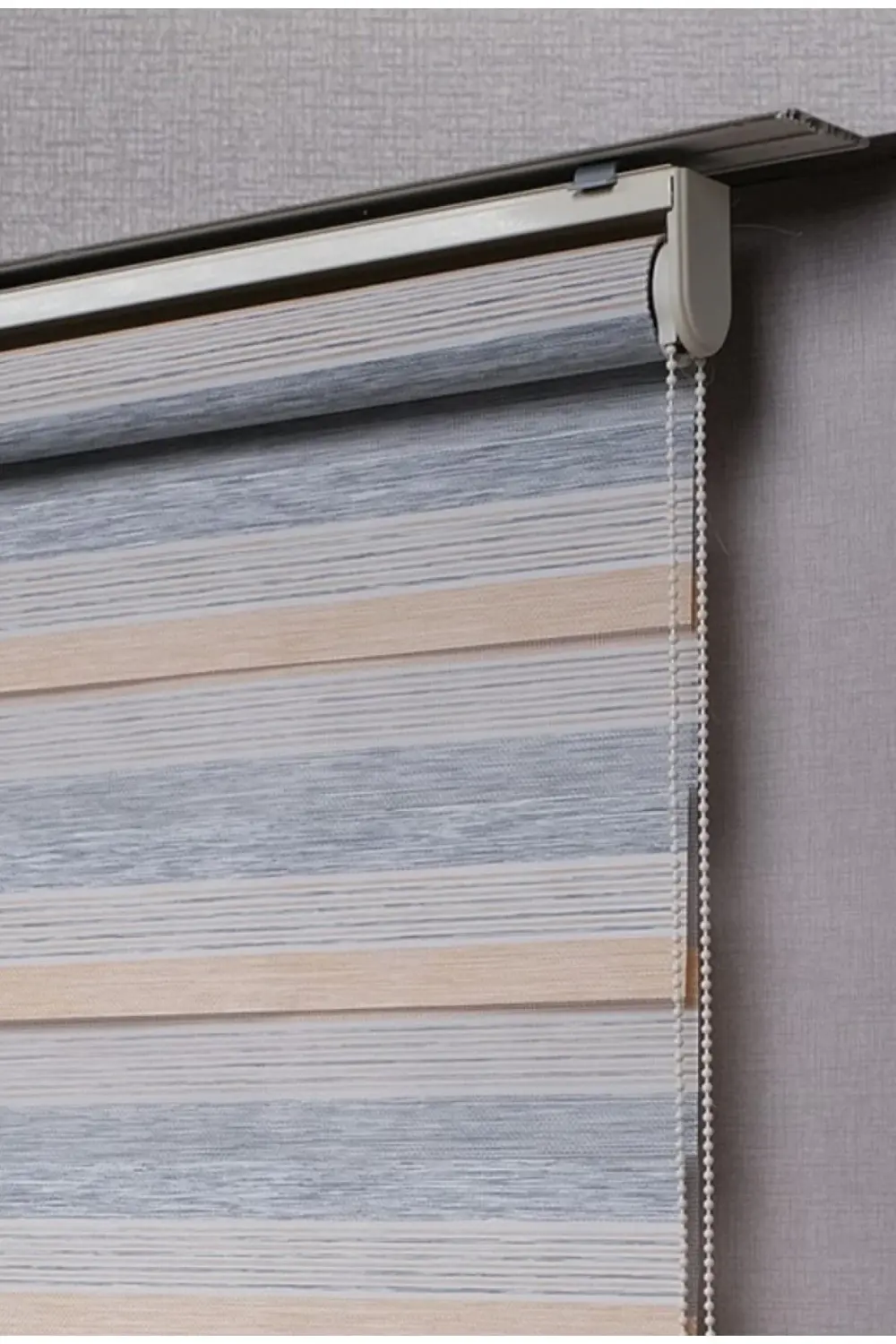 Dekoratif Sütlü Kahve-gri Renkli Zebra Stor Perde Alüminyum Kasal