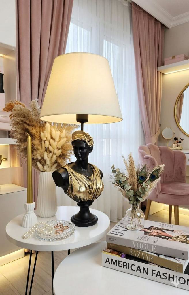 Dekoratif Yunan Tanrısı Diana Model Abajur  Biblo