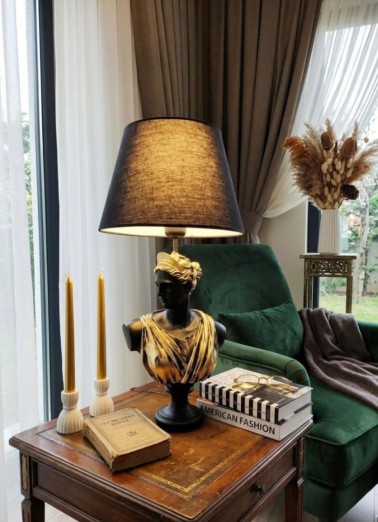 Dekoratif Yunan Tanrısı Diana Model Abajur  Biblo