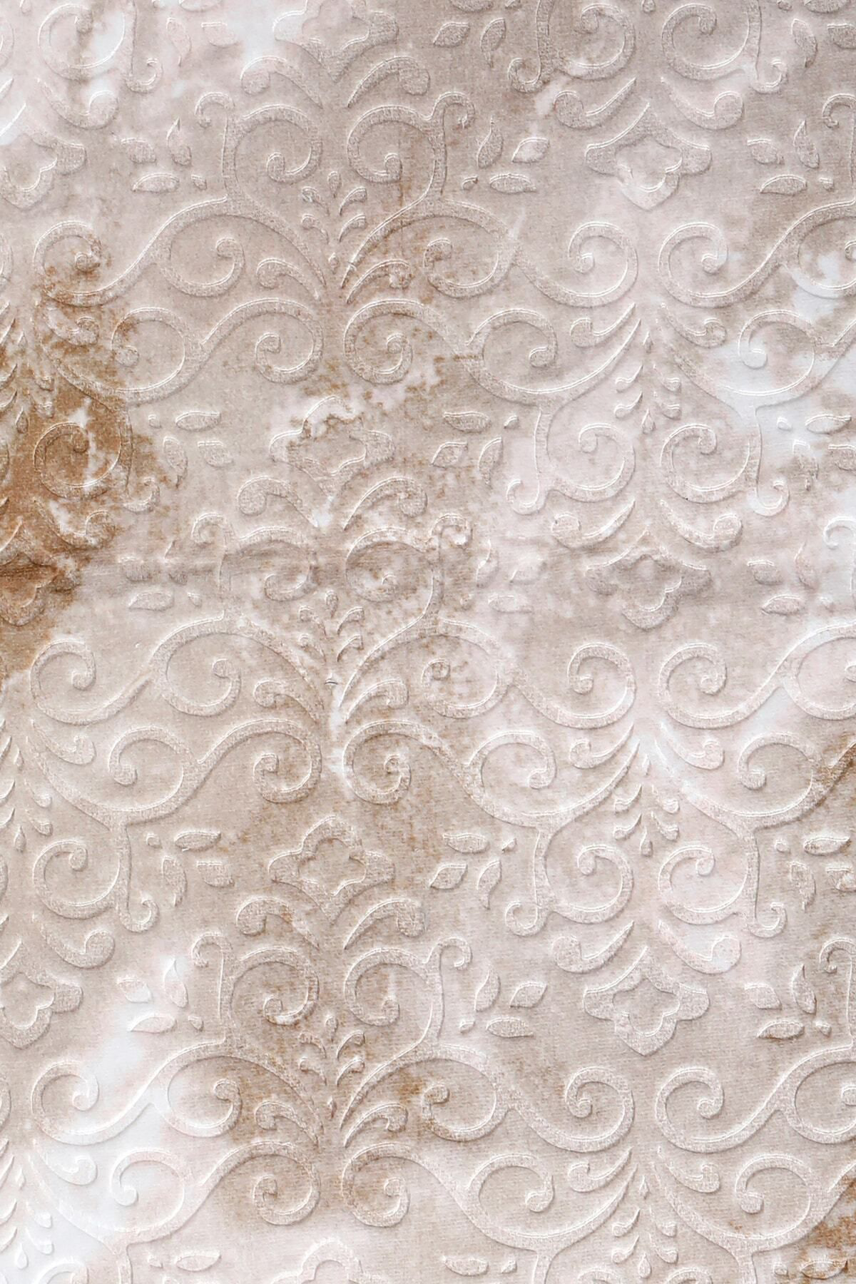 Delüxe Devetüyü Saçaksız Siyah Taban Yeni Kabartmalı Model Halısı