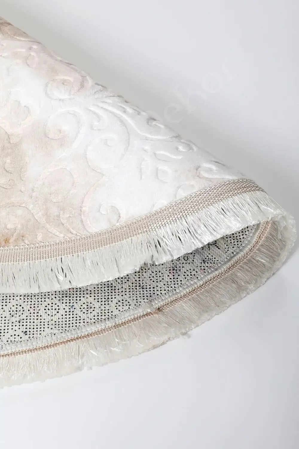 Delüxe Devetüyü Saçaklı Siyah Taban Oval Halı Yeni Kabartmalı Mod