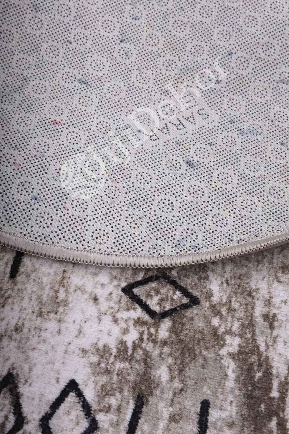 Delüxe Iskandinav Kahve Yuvarlak Saçaksız Deri Taban Yeni Model H