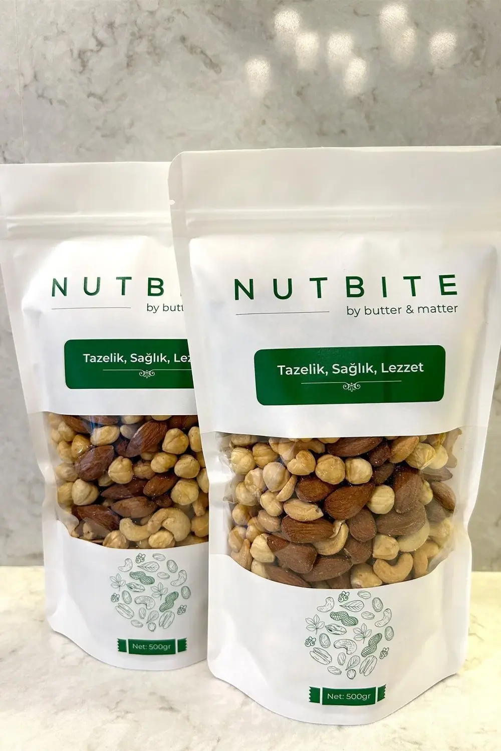 Deluxe Karışık 1kg - Kavrulmuş Kabuksuz Karışık Kuruyemiş - Tapta