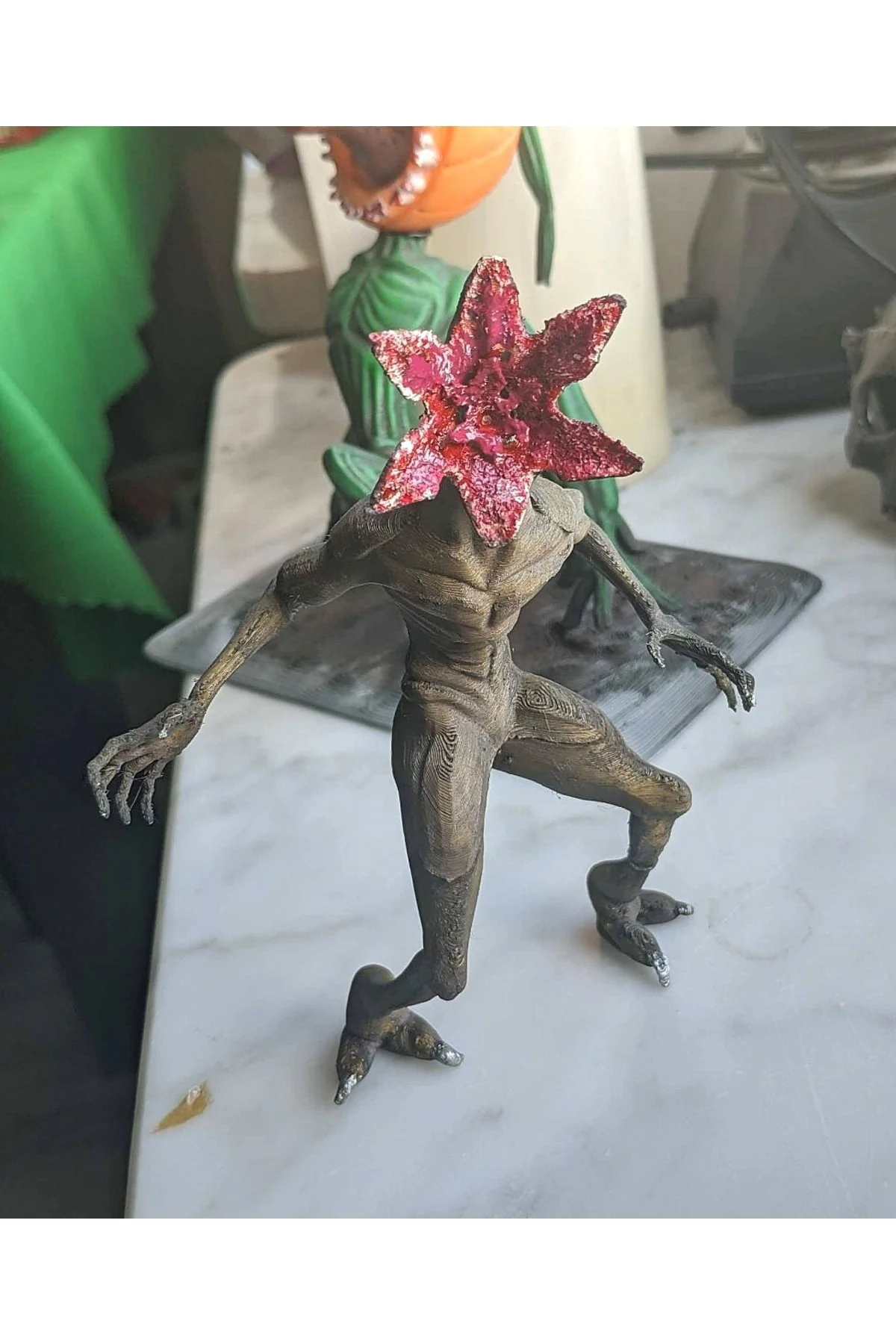 Demogorgon Boyalı Figür 20 cm büyük Boy