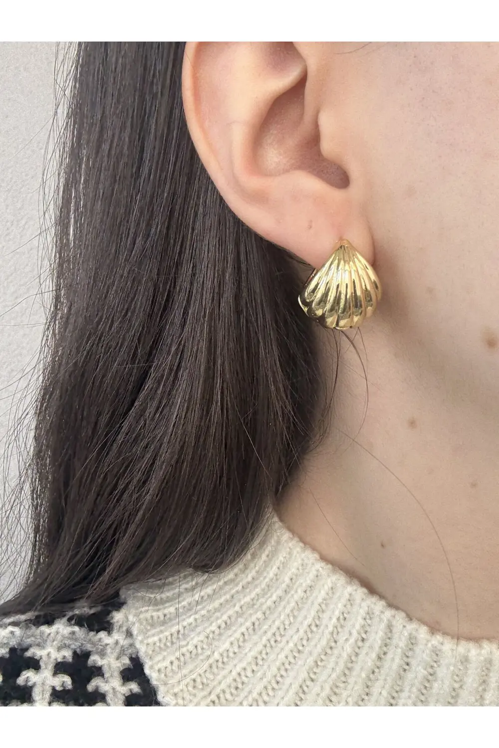 Atelier Emine Deniz Kabuğu Motif Küpe