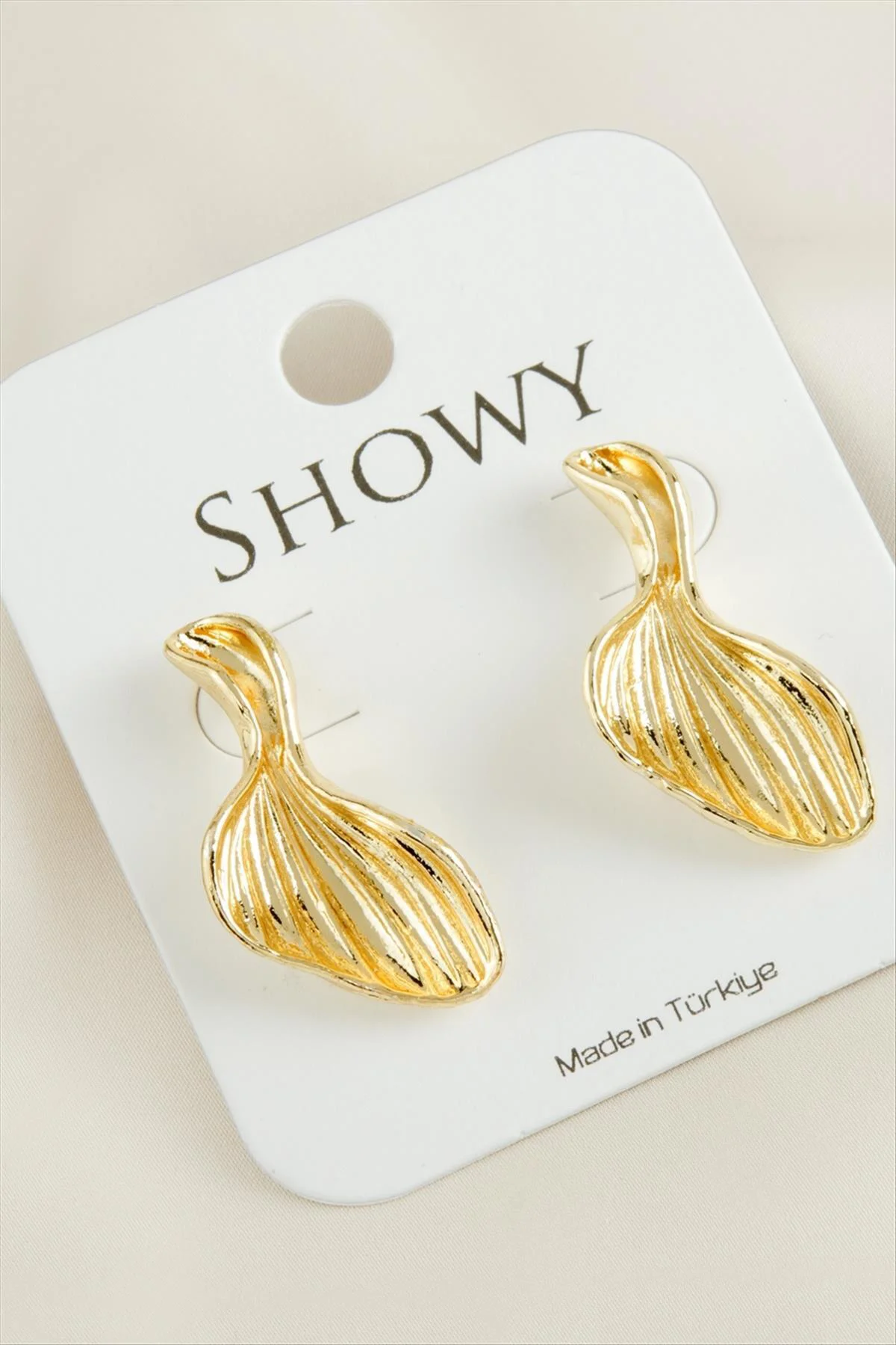 Deniz Kabuğu Tasarımlı Yeni Sezon () Metal Küpe-Sarı