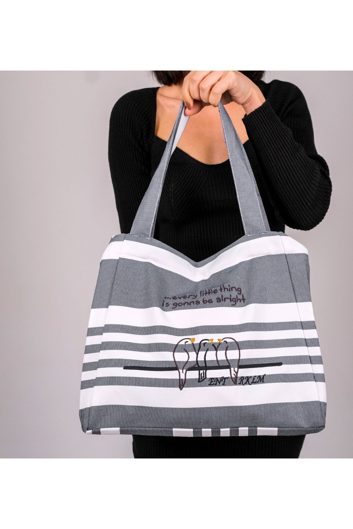 Entrklm Deniz Model Su Tutmaz Kumaştan Omuz Çantasi -Lacivert Puanli Beya