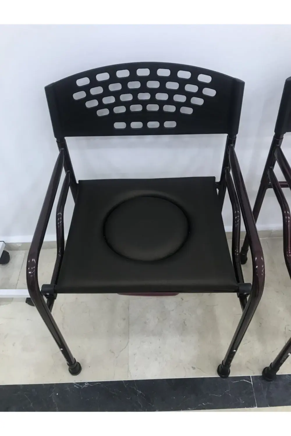 Deri Döşeme Hasta Klozeti Sandalyesi