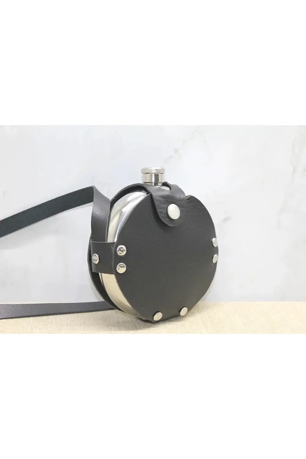 Deri Kılıflı Matara Alk3921