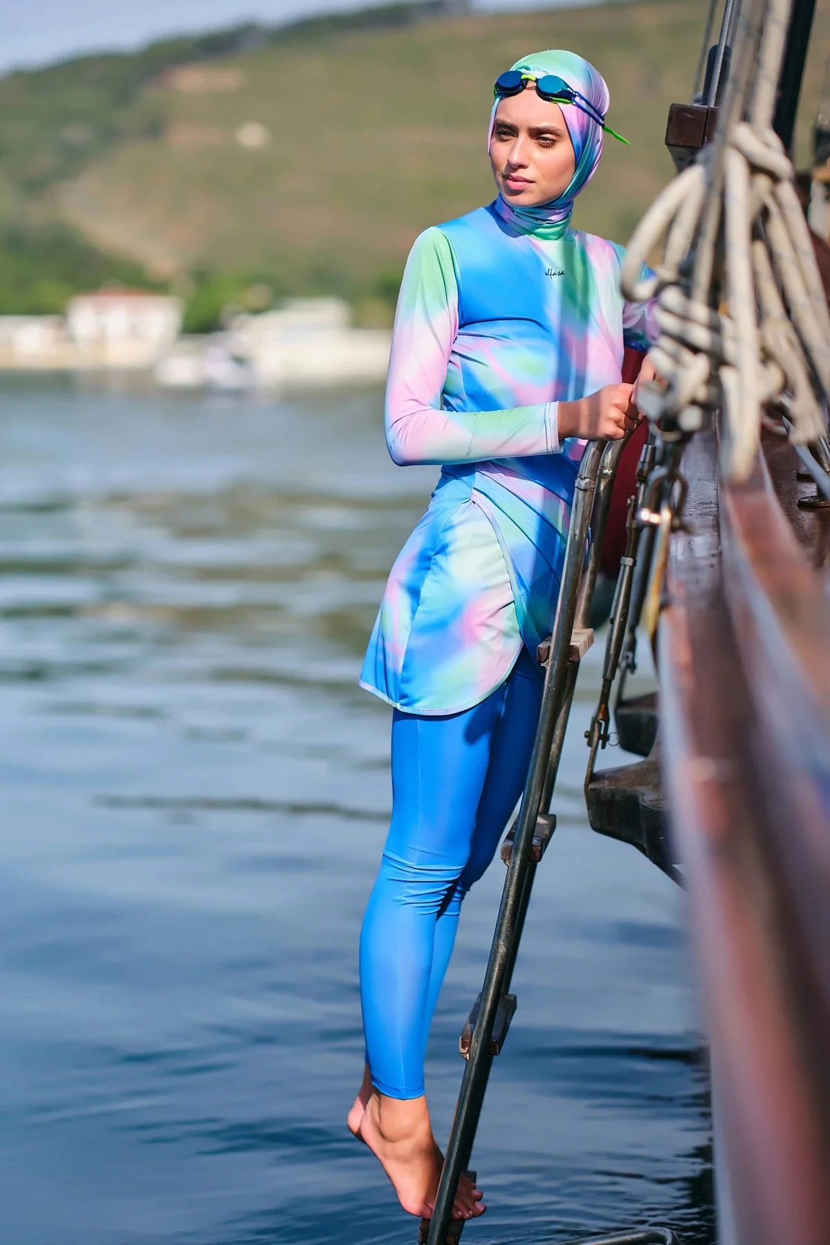 Desenli Anvelop Etek Detaylı Tesettür Mayo