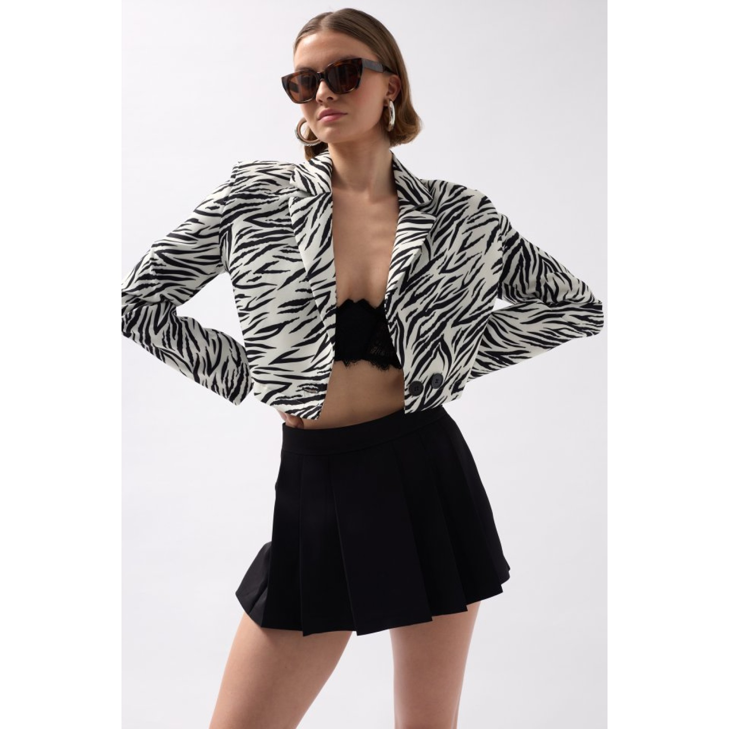 Desenli Crop Ceket