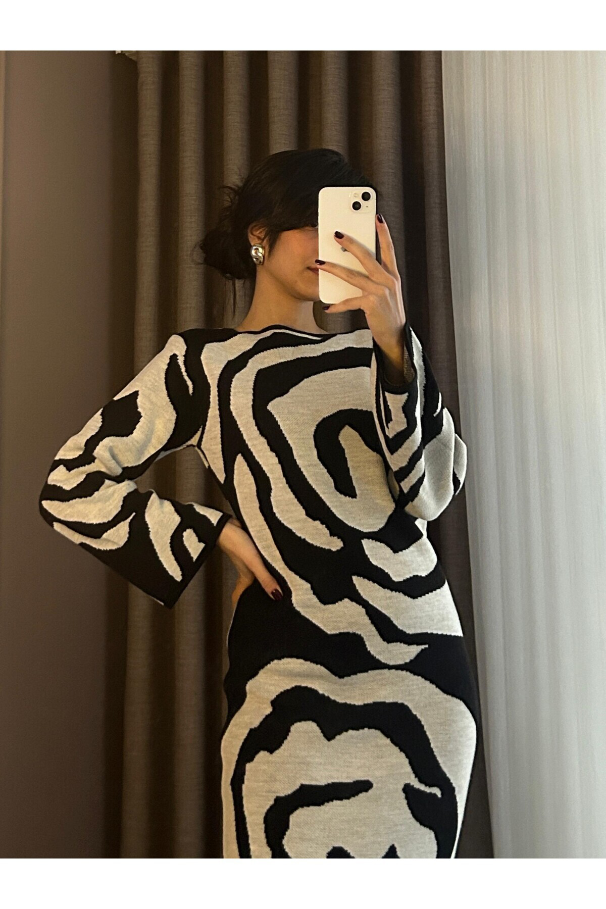 Desenli uzun triko elbise