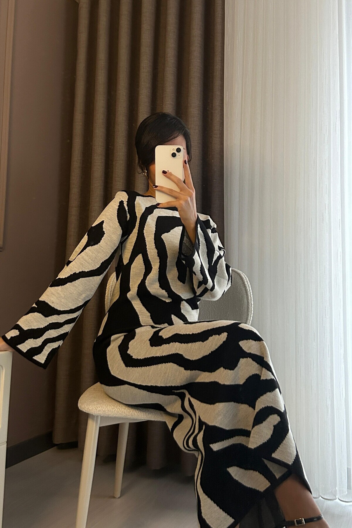 Desenli uzun triko elbise