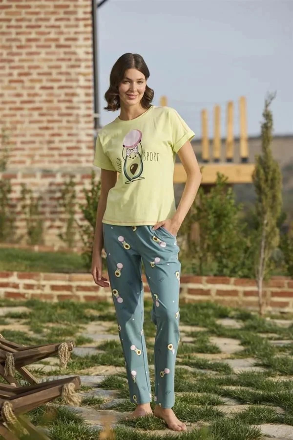 Desenli ve Baskılı "Yoga Sport" Pijama Takımı Fiyatı, Yorumları ve Özellikleri