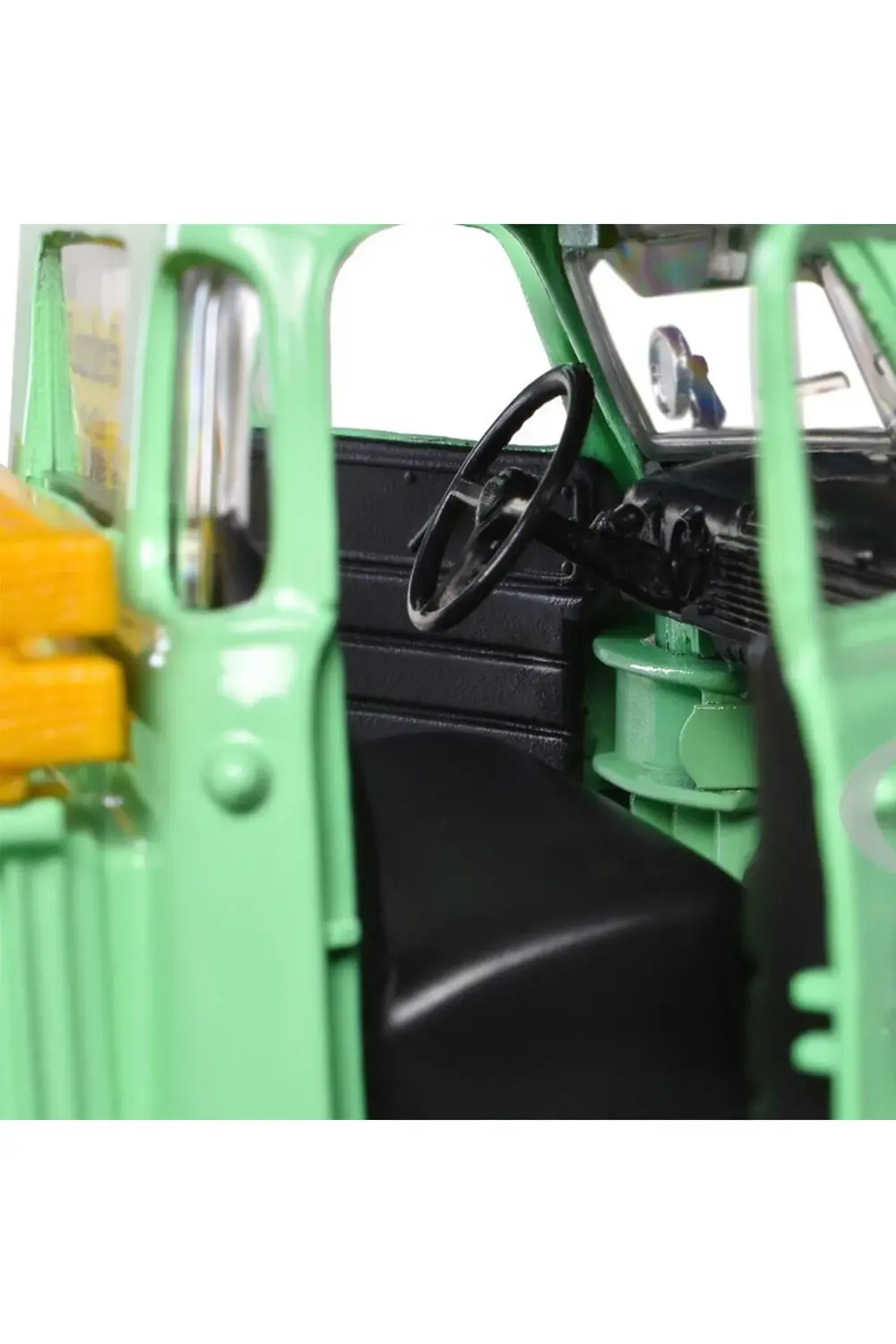 Design 1950 Chevrolet 3100 Pickup 1:25 Model Araba