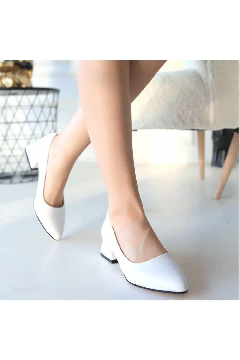 Desniy Beyaz Cilt Topuklu Ayakkabı