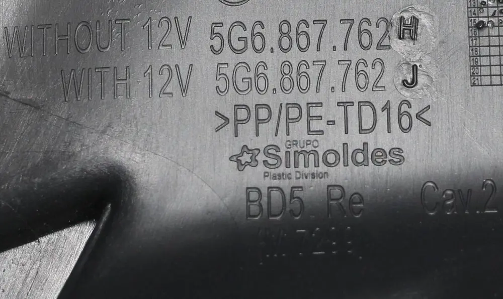 Destek Rafı - Arka Sağ (VW Orjinal)(5G6867762J)(VW Golf 7)
