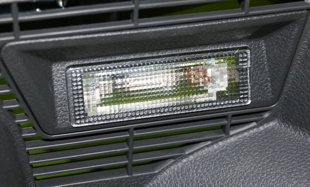 Destek Rafı - Arka Sağ (VW Orjinal)(5G6867762J)(VW Golf 7)