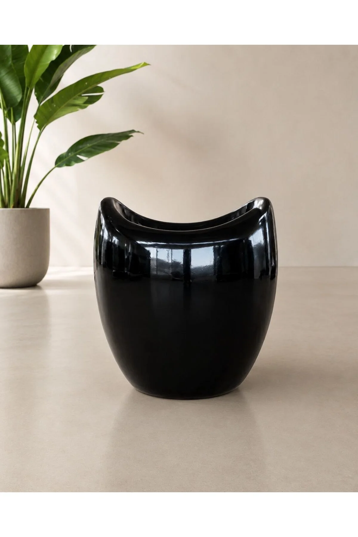 Dev Siyah Stone Lux Saksı