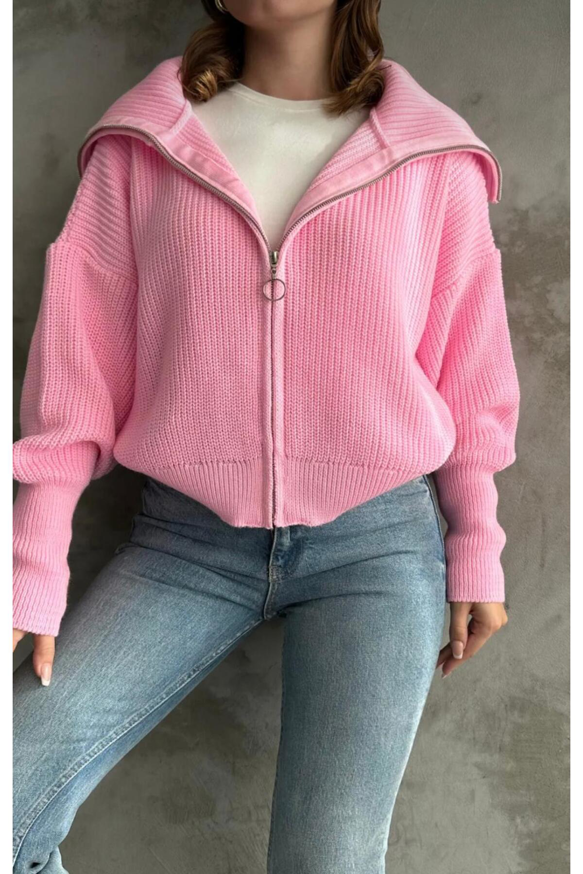 Nzl Tekstil Dgn's Devrik Yaka Fermuarli Kol Uçlari Dar Kadin Triko Hirka - Ce