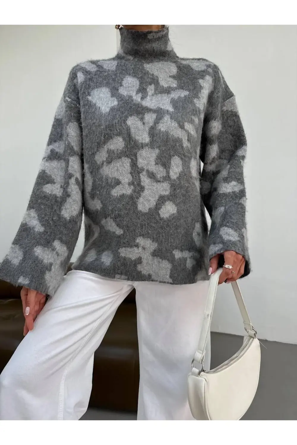 DGN'S KENDİNDEN BOĞAZLI LEOPAR DESENLİ KADIN TRİKO KAZAK