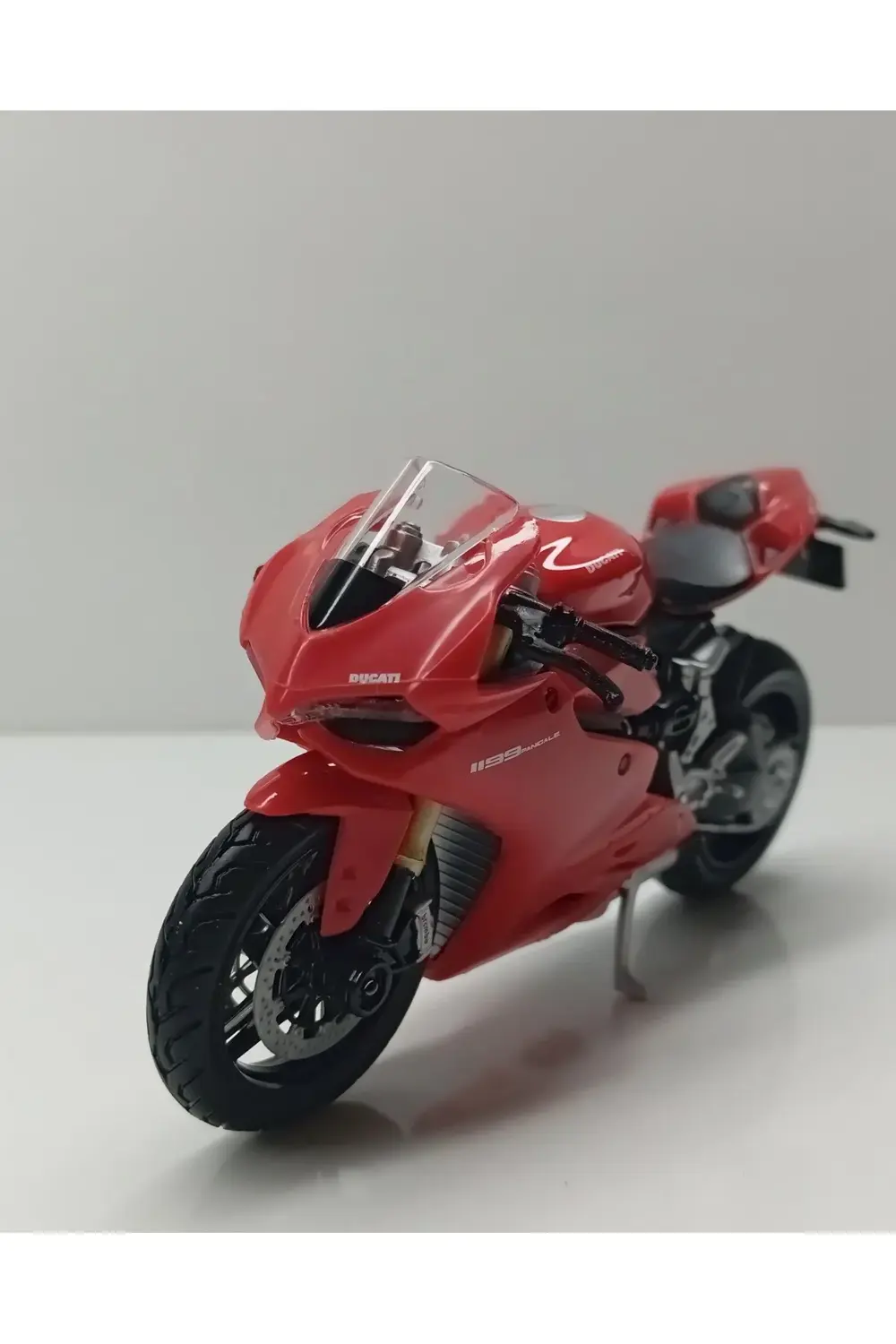 Dianomi MAİSTO 1:18 ölçek DUCATİ 1199 PANİGALE// METAL MOTORSİKLE