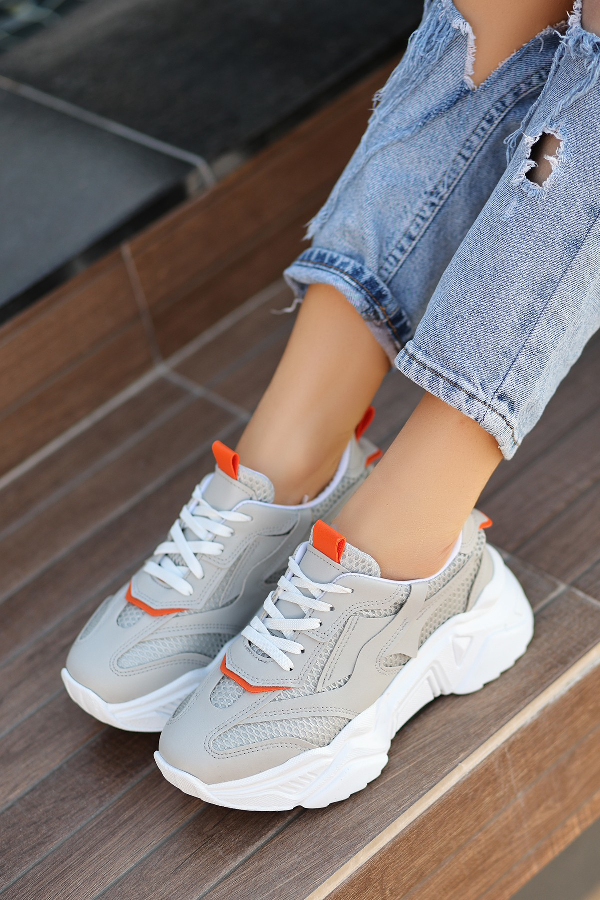 Dica Gri Cilt Bağcıklı Spor Ayakkabı Dica Gri Cilt Bağcıklı Spor Ayakkabı