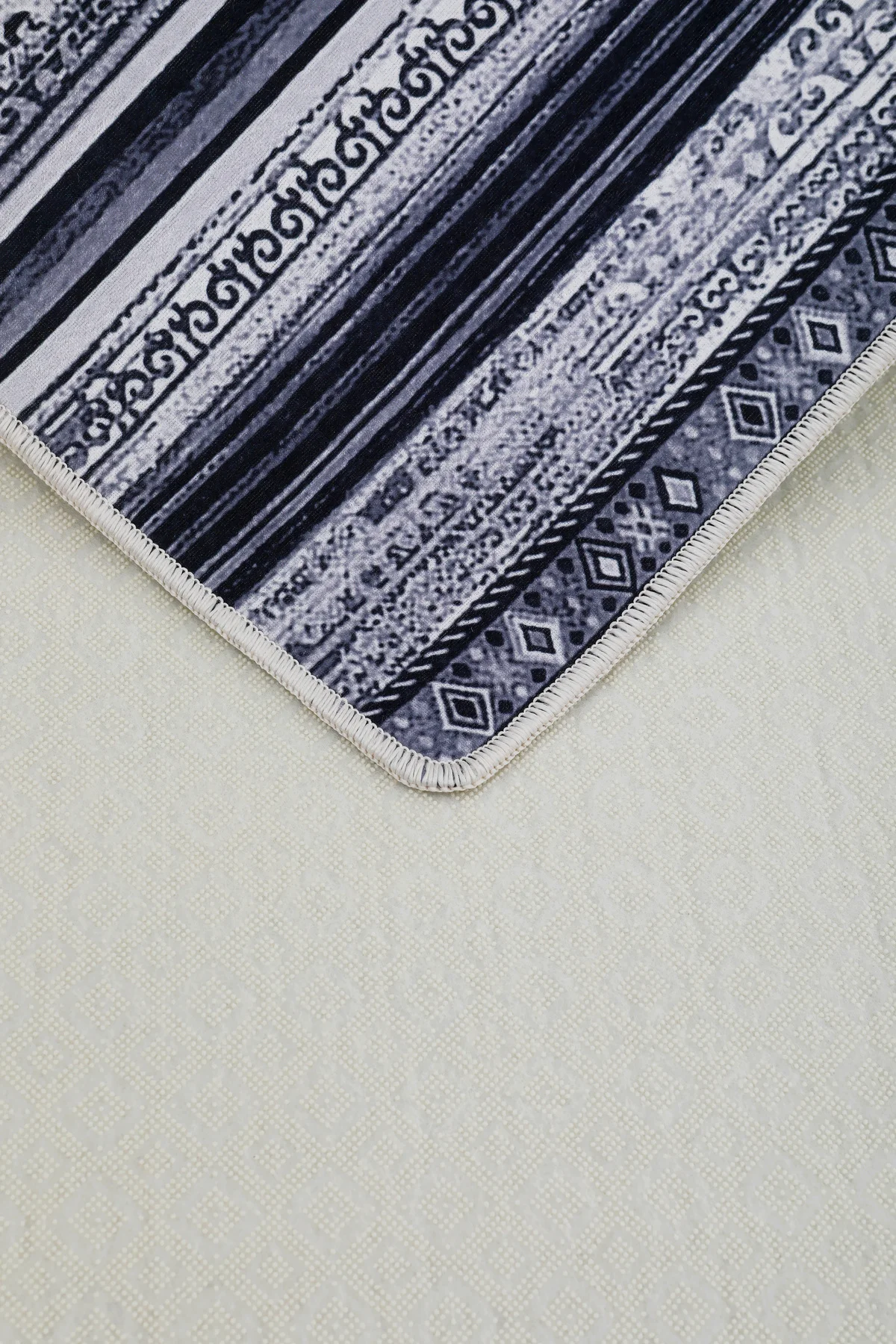 DİJİTAL HALI KÖLN MODEL GRİ RENK Yıkanabilir Kaymaz Kesme HALI Yolluk 150x200