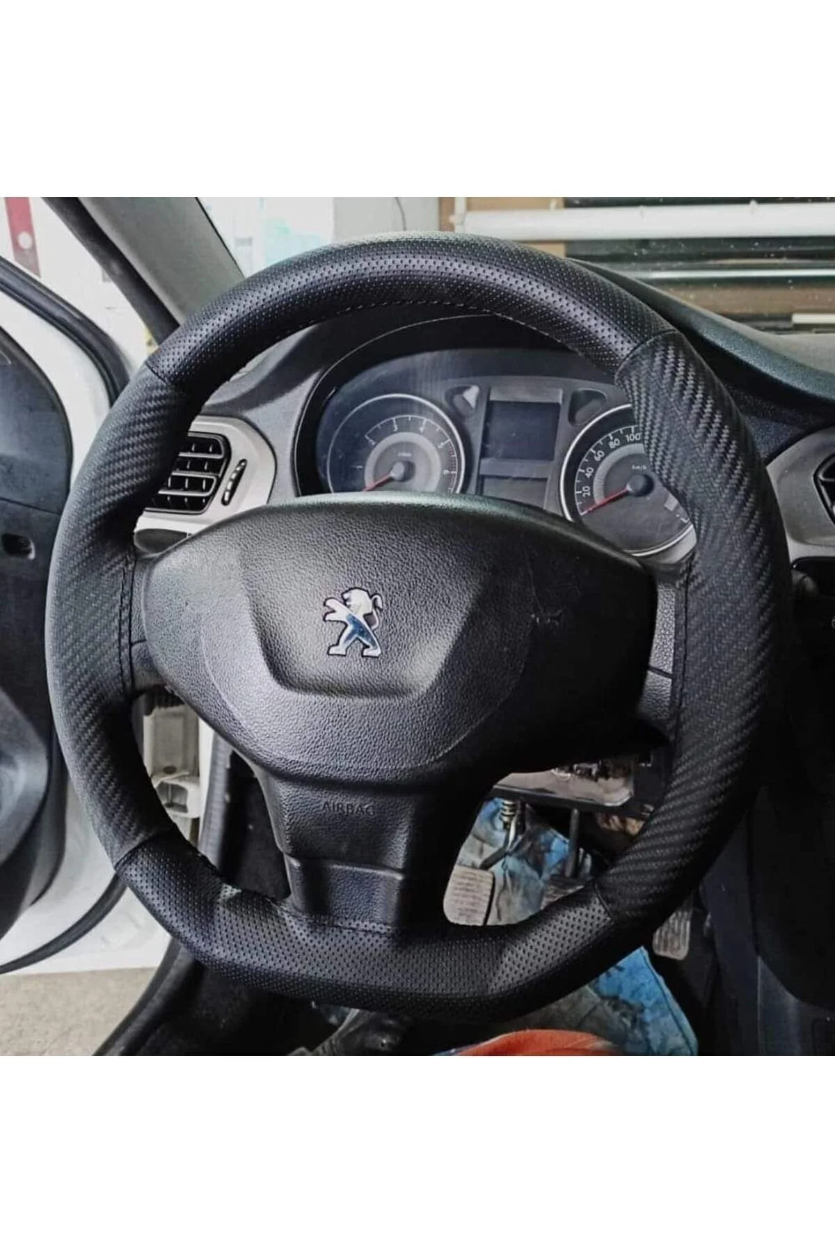 Dikişli Deri Direksiyon Kılıfı Karbon/noktalı Deri Peugeot 301 Ve