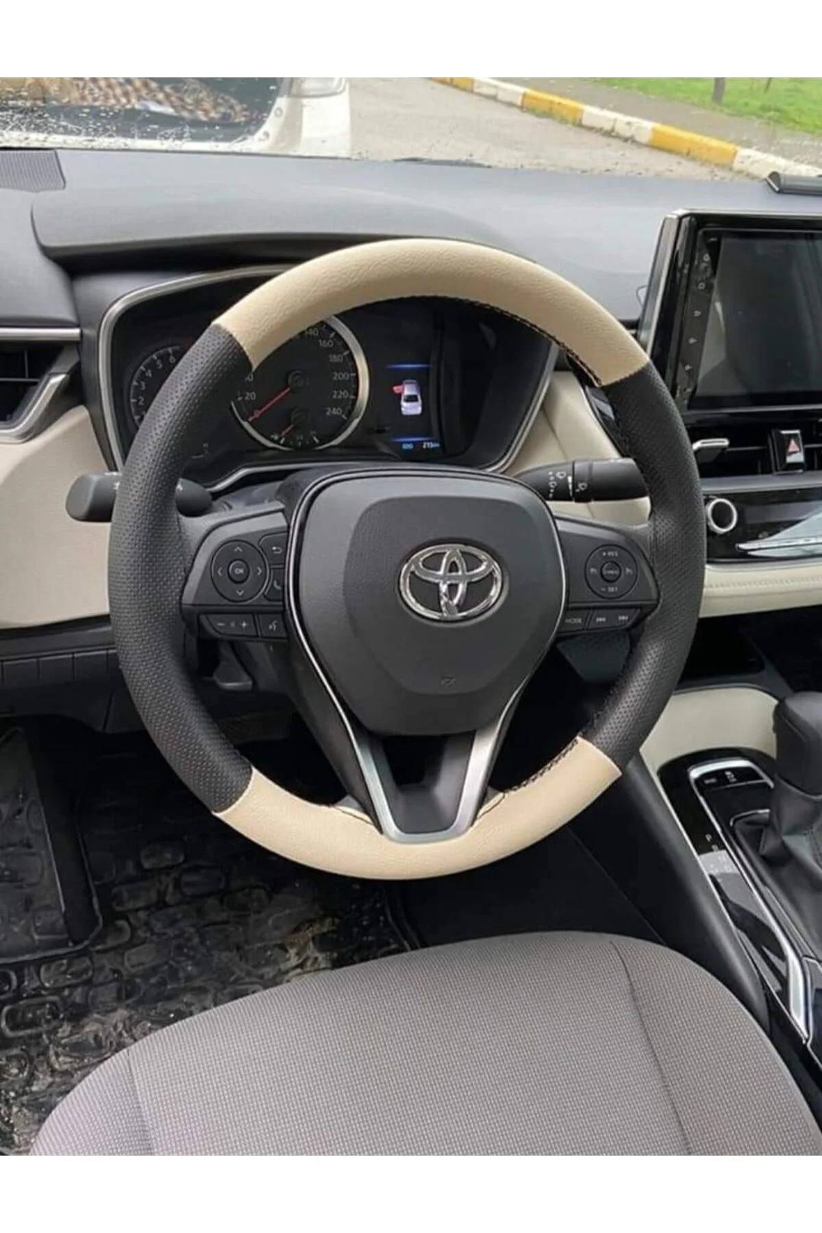 Dikişli Deri Direksiyon Kılıfı Noktalı Deri Bej Deri Kılıf Toyota