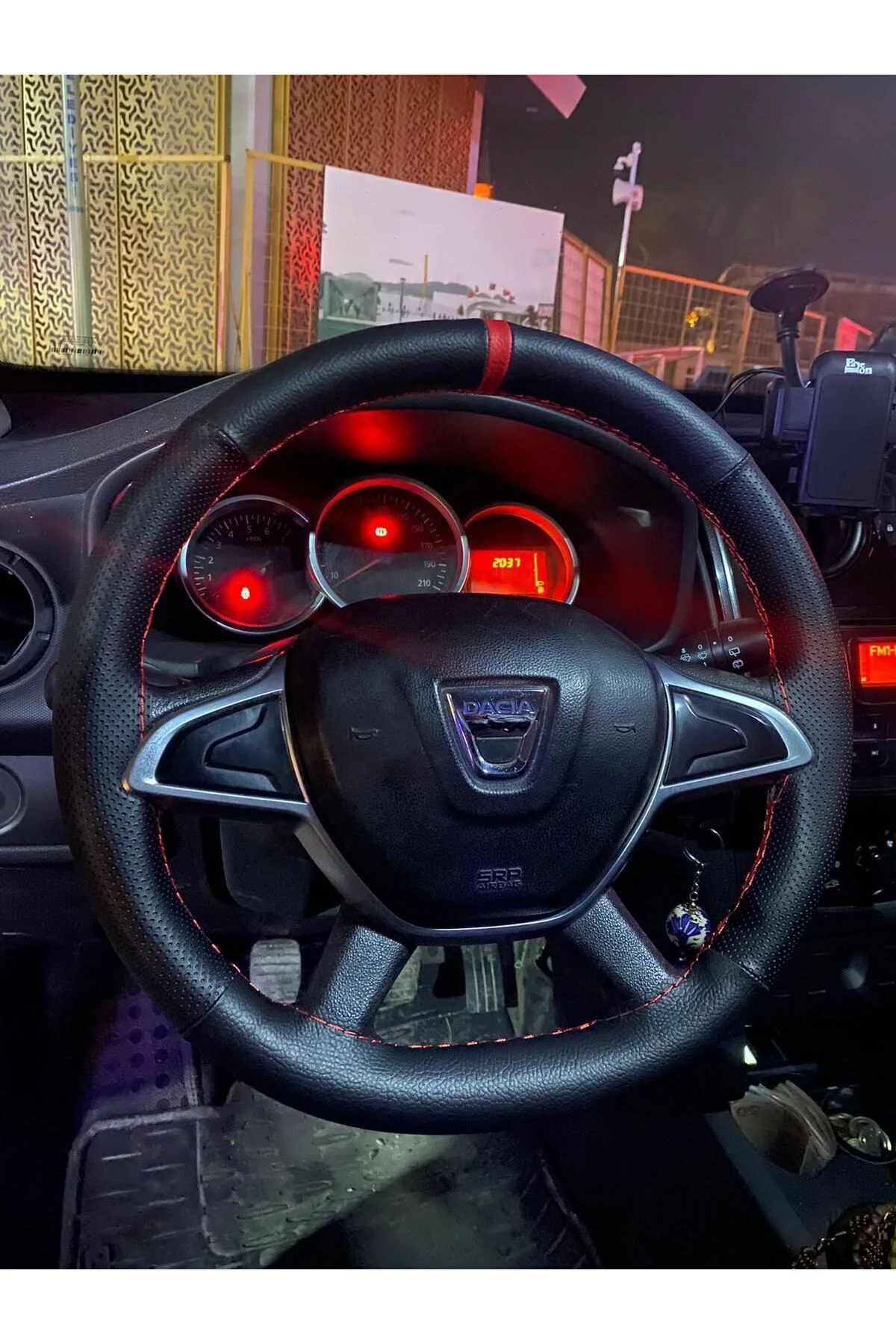 Dikişli Deri Direksiyon Kılıfı Noktalı/damarlı Kırmızı Yüzük/dikiş Dacia İçin Fiyatı, Yorumları ve Özellikleri