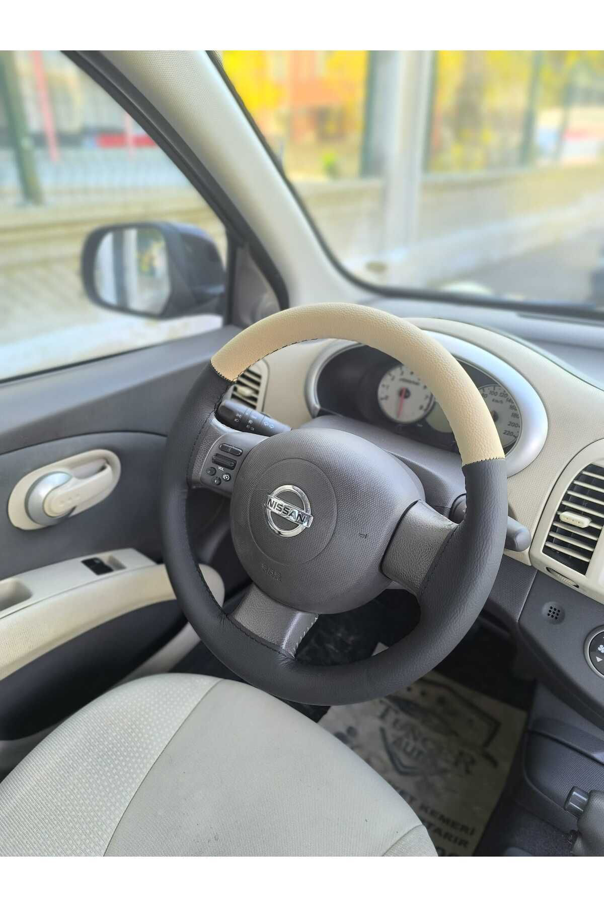 Hasbay Dikişli Direksiyon Kilifi Siyah/Bej Deri Siyah Dikişli Nissan Mic