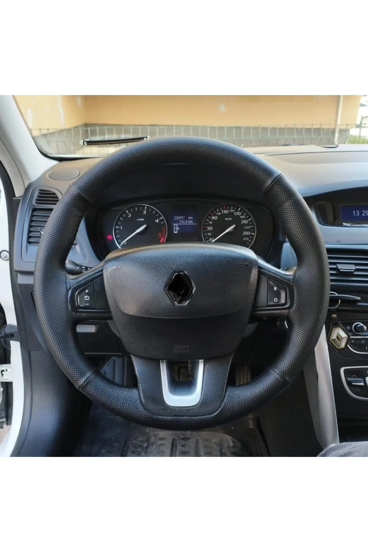 Dikişli Direksiyon Kılıfı Noktalı Damarlı Deri Siyah Dikişli Renault Latitude Için
