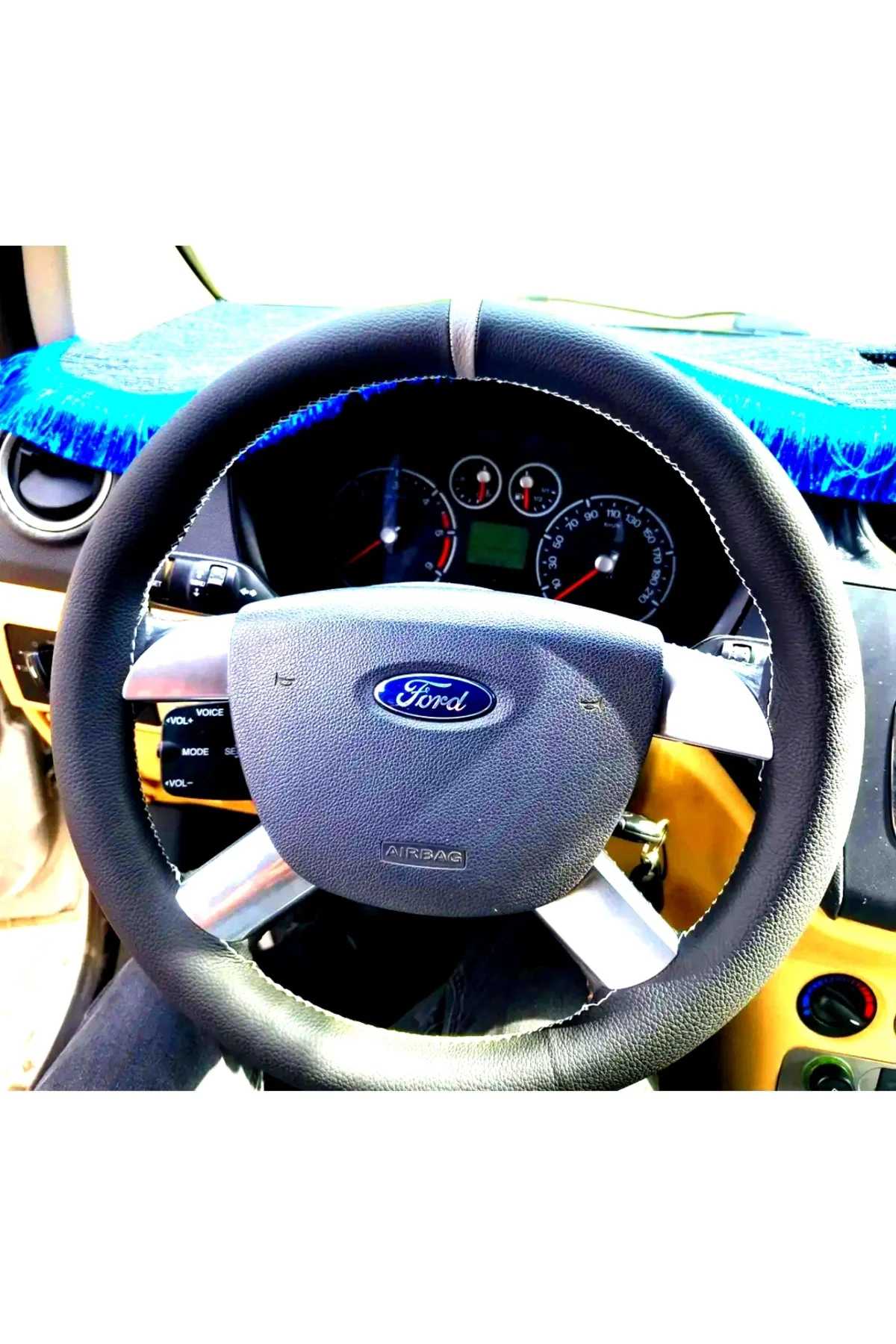 DİKİŞLİ DİREKSİYON KILIFI SİYAH DERİ GRİ YÜZÜK GRİ DİKİŞLİ FORD CONNECT İÇİN DİKİŞLİ DİREKSİYON KILIFI SİYAH DERİ GRİ YÜZÜK GRİ DİKİŞLİ FORD CONNECT İÇİN