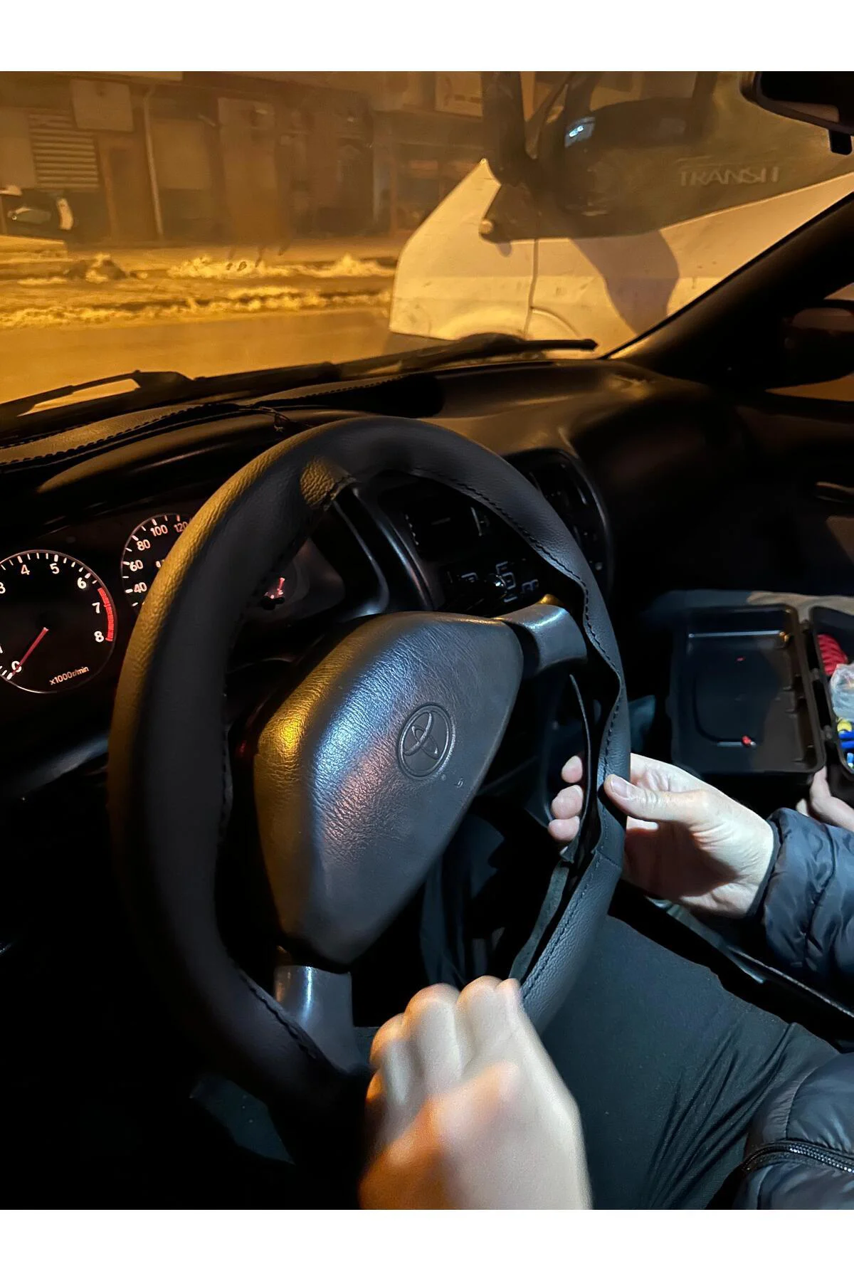Dikişli Direksiyon Kılıfı Siyah Deri Siyah Dikişli Toyota Corolla 1.3 Xl İçin