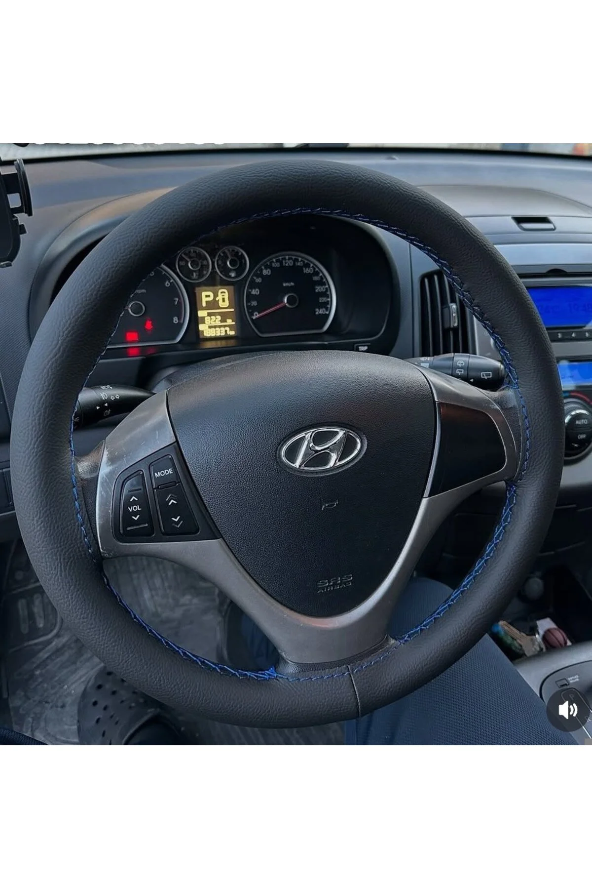 DİKİŞLİ DİREKSİYON KILIFI SİYAH MAVİ DİKİŞLİ HYUNDAİ İ20 İÇİN