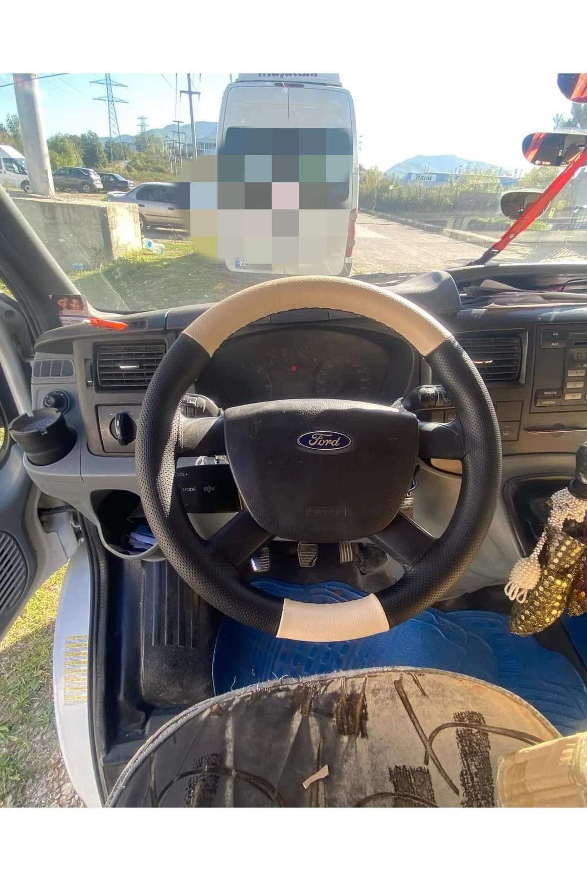 Dikişli Direksiyon Kılıfı Noktalı/bej Deri Siyah Dikişli Ford Transit İçin