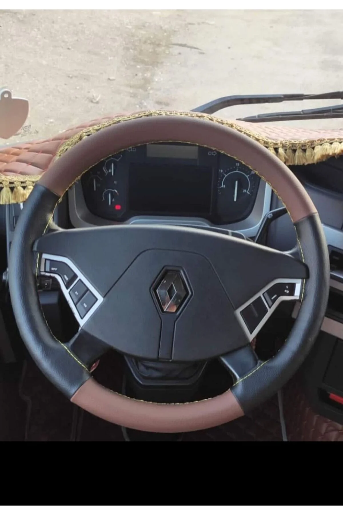 Dikişli Direksiyon Kılıfı Damarlı Siyah/taba Sarı Dikişli Renault Tır İçin (45 çap)