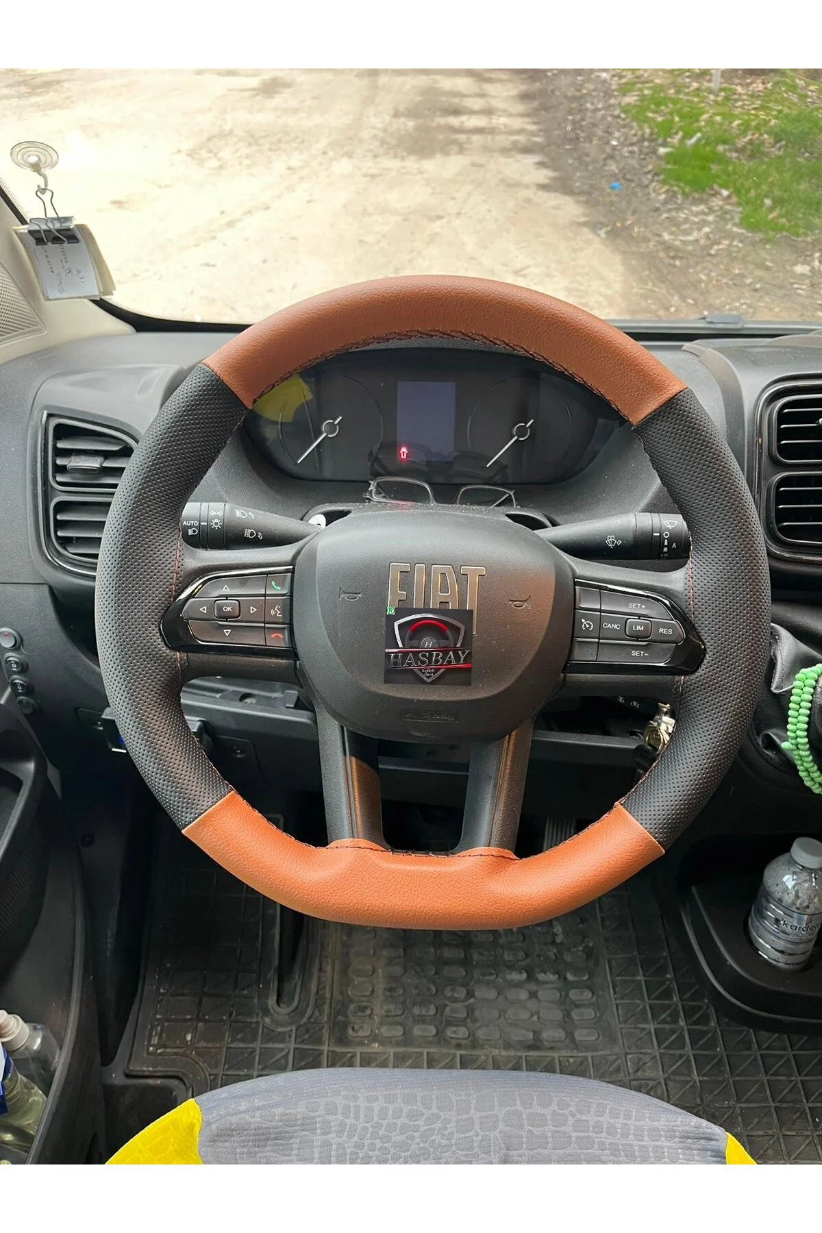 DİKİŞLİ DİREKSİYON KILIFI TABA / NOKTALI DERİ KAHVE DİKİŞLİ F.İAT DİKİŞLİ DİREKSİYON KILIFI TABA / NOKTALI DERİ KAHVE DİKİŞLİ F.İAT