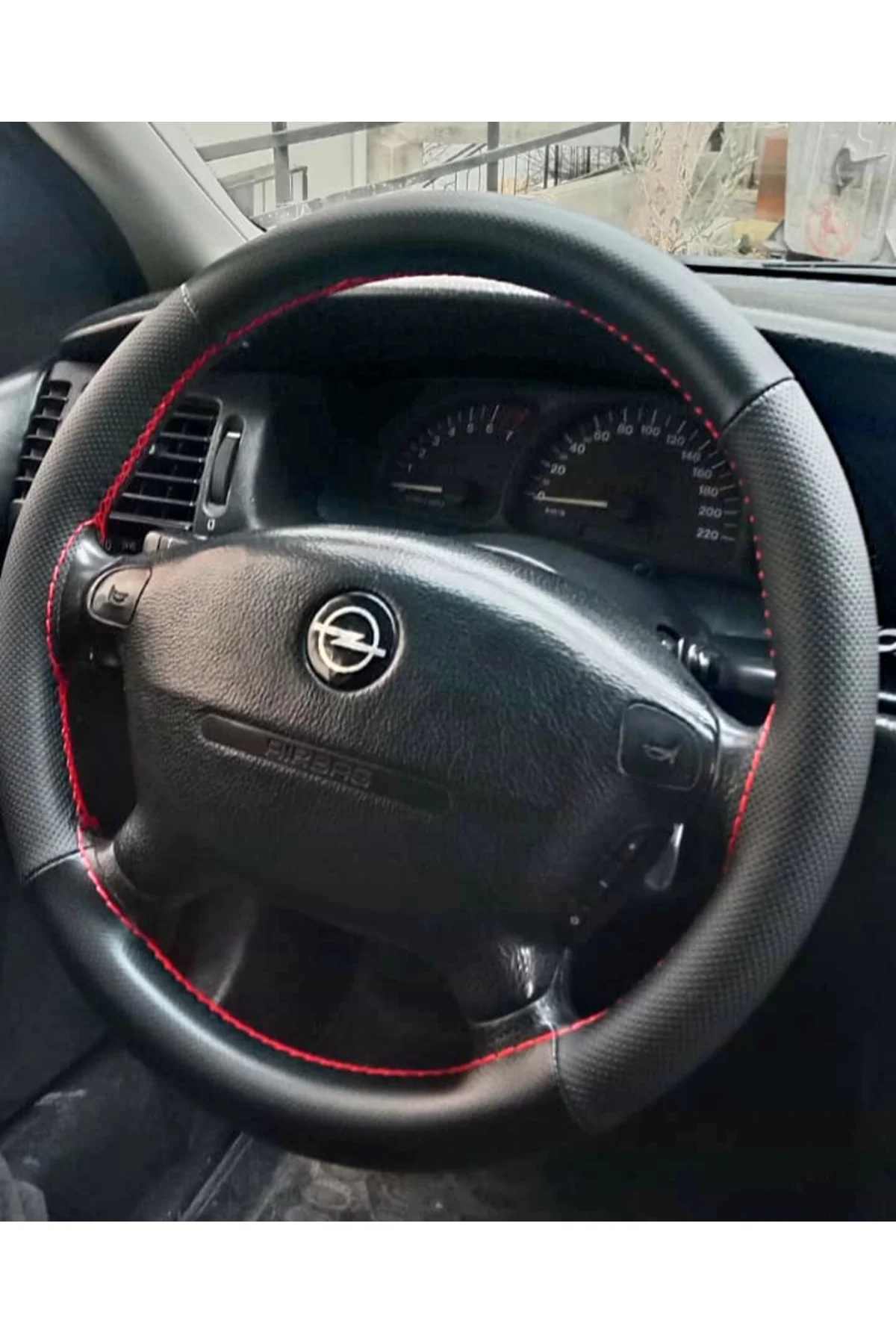 DİKİŞLİ DİREKSİYON KILIFI NOKTALI DERİ MİNİKARE KARBON DERİ KIRMI