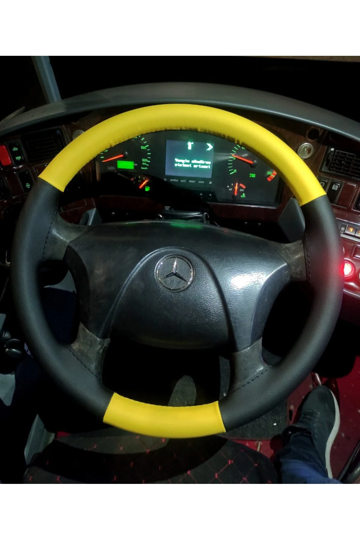 DİKİŞLİ DİREKSİYON KILIFI SİYAH / SARI DERİ SİYAH DİKİŞLİ MERCEDES OTOBÜS KAMYON BU DİREKSİYON DİKİŞLİ DİREKSİYON KILIFI SİYAH / SARI DERİ SİYAH DİKİŞLİ MERCEDES OTOBÜS KAMYON BU DİREKSİYON Fiyatı, Yorumları ve Özellikleri