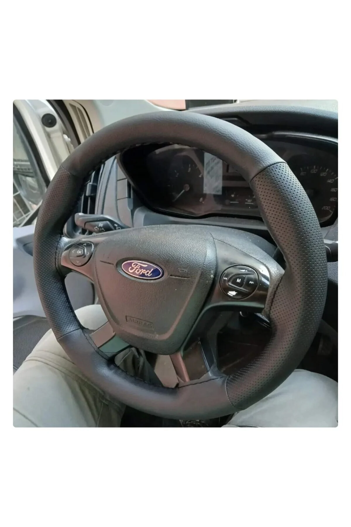 Dikişli Direksiyon Kılıfı Siyah/Noktalı Deri Siyah Dikişli Ford Focus İçin