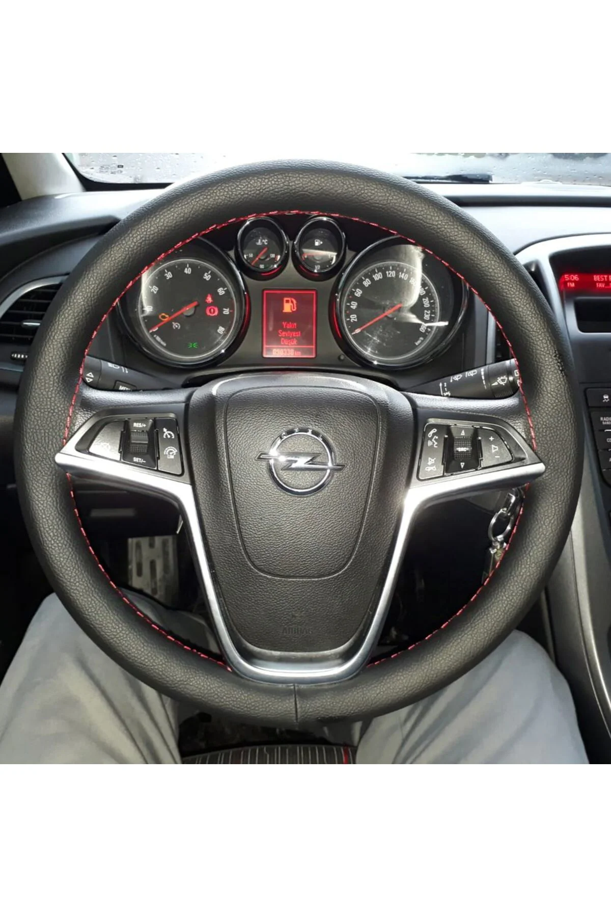Dikişli Direksiyon Kılıfı Siyah Deri Kırmızı Dikişli Opel Astra Insignia